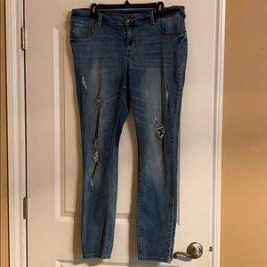 Maurice’s Skinny Jegging